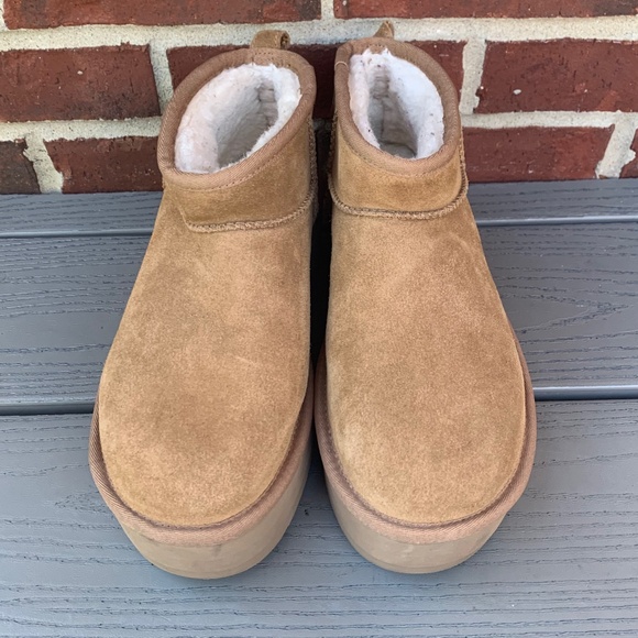 UGG Classic Mini Platform Boot - Picture 5 of 16